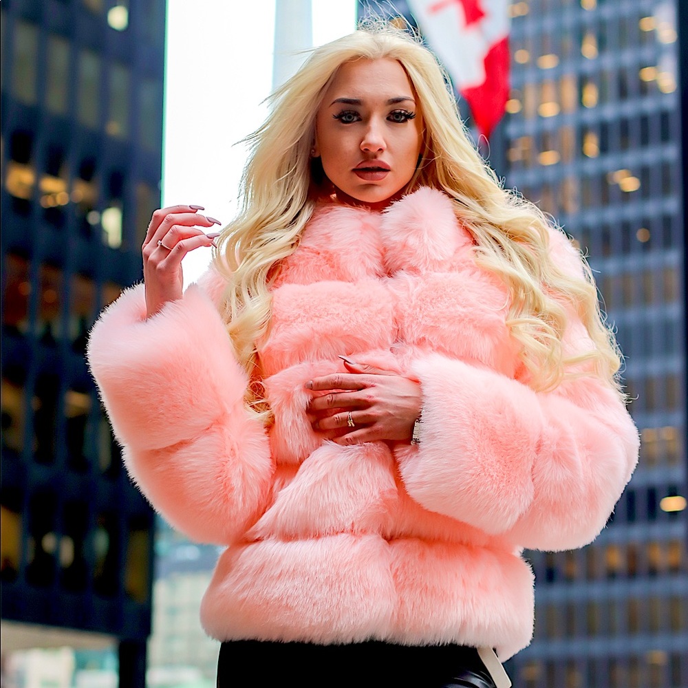 Absolutely gorgeous!! Vegan faux fur coat